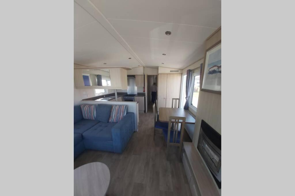 8 Berth Caravan At Parkdean Camber Sands Exterior foto